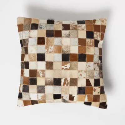 Coussin patchwork en peau véritable à petits carreaux, 45 x 45 cm – HOMESCAPES