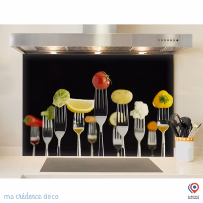 Crédence cuisine fond de hotte fourchettes et aliments 2 – Verre trempé – L 60 cm x H 45 cm – MaCrédenceDéco