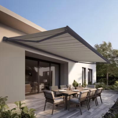 Store banne Coffre intégral PROTECT 2 SMART Gris Anthracite 5×3,5m Motorisé à télécommande + Capteur Vent – Toile Grise Rayée