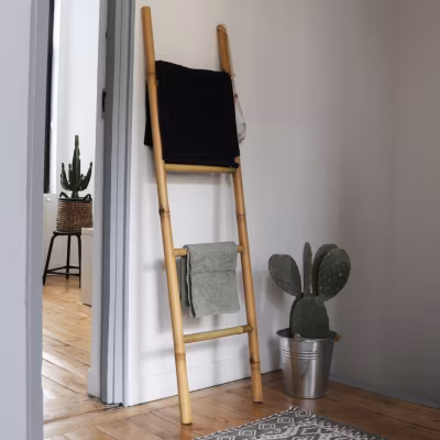 Echelle porte-serviettes en bois de bambou