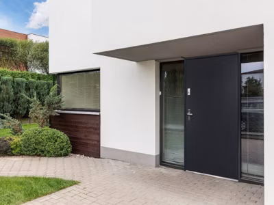 Porte d&rsquo;entrée en acier pleine H207 x L100 cm anthracite – épaisseur 55 mm – poussant droit – AGUEDA