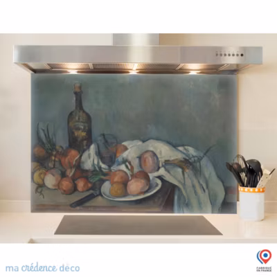 Crédence cuisine fond de hotte Paul Cézanne, Nature morte aux oignons – Verre trempé – L 90 cm x H 50 cm – MaCrédenceDéco