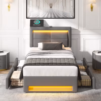 Lit 90×200 cm tapissé PU gris avec quatre tiroirs, éclairage LED multicolore et ports USB intégrés