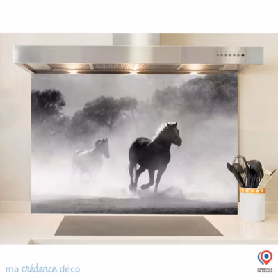 Crédence cuisine fond de hotte Chevaux et galop – Verre trempé – L 90 cm x H 50 cm – MaCrédenceDéco