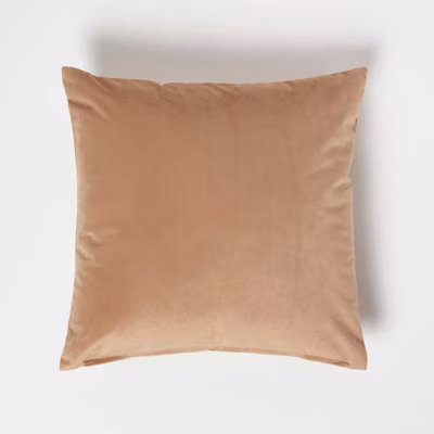 Coussin beige en velours, 45 x 45 cm – HOMESCAPES