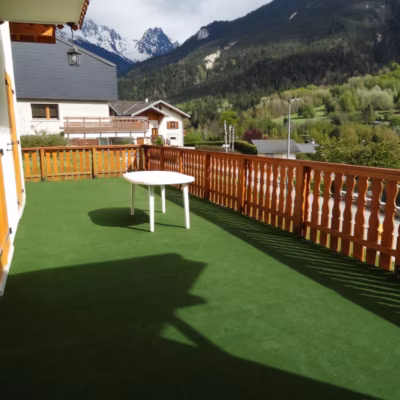 Moquette extérieur sur plots – Terrasse et Balcon – Vert – Rouleau de 1,33m x 33m