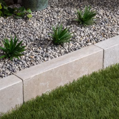 Bordure de jardin Pierre d&rsquo;Egypte Beige 50x15x8 cm (à l&rsquo;unité) – RO&rsquo;MA NATURE