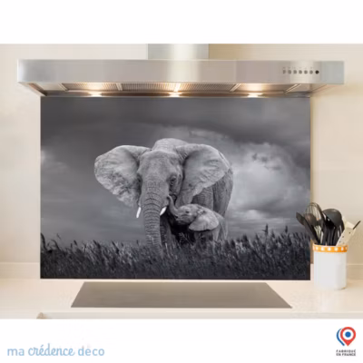 Crédence cuisine fond de hotte Eléphanteau avec sa maman – Verre trempé – L 70 cm x H 60 cm – MaCrédenceDéco